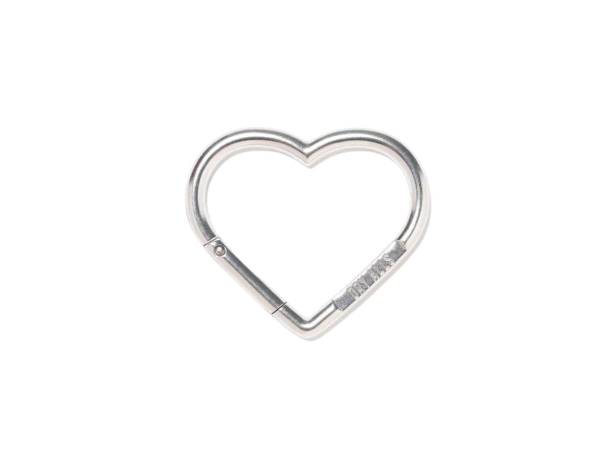 https://d2cva83hdk3bwc.cloudfront.net/human-made-heart-carabiner-in-aluminum-silver-2.jpg