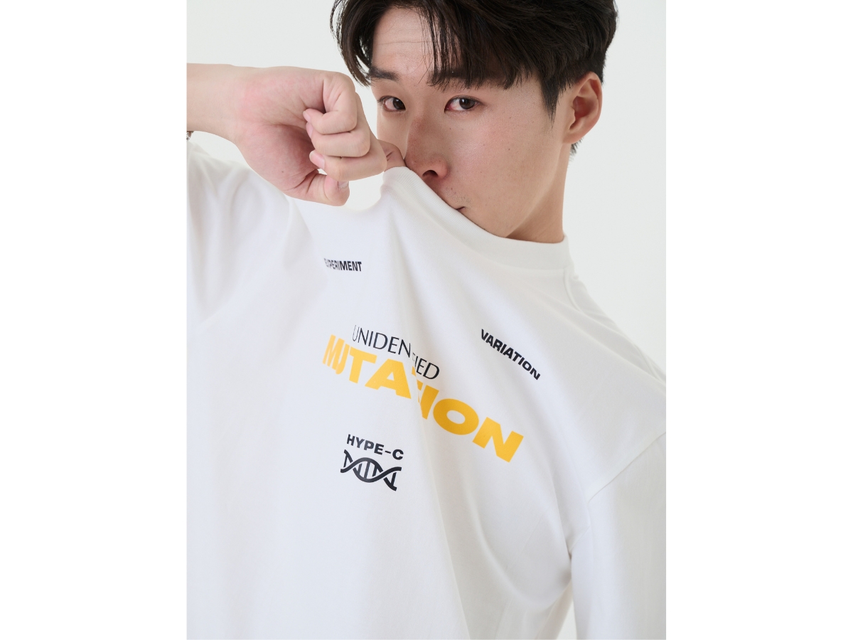 https://d2cva83hdk3bwc.cloudfront.net/hype-it-mutation-oversized-t-shirts-white-6.jpg