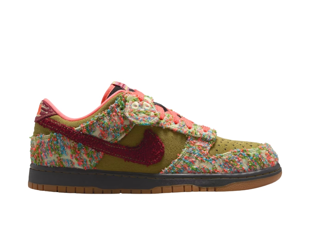 https://d2cva83hdk3bwc.cloudfront.net/ib2263-300-nike-dunk-low-green-curry-white-1.jpg