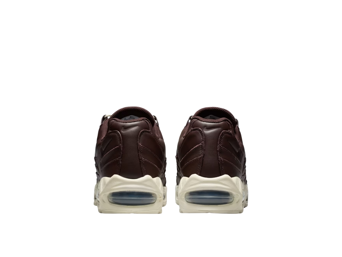 https://d2cva83hdk3bwc.cloudfront.net/im0696-200-nike-air-max-95-baroque-brown-black-5.jpg