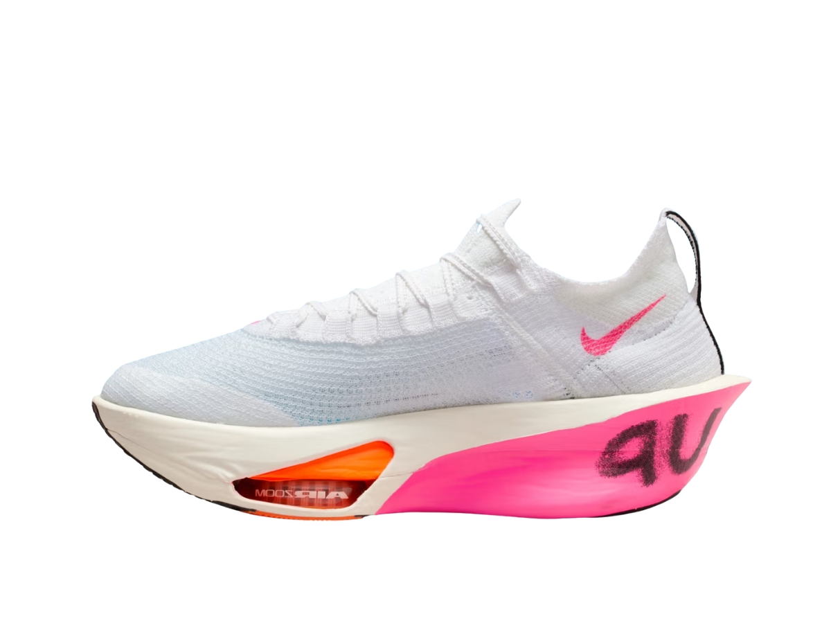 https://d2cva83hdk3bwc.cloudfront.net/im6673-100-nike-alphafly-3-white-soft-pearl-hyper-crimson-black-2.jpg