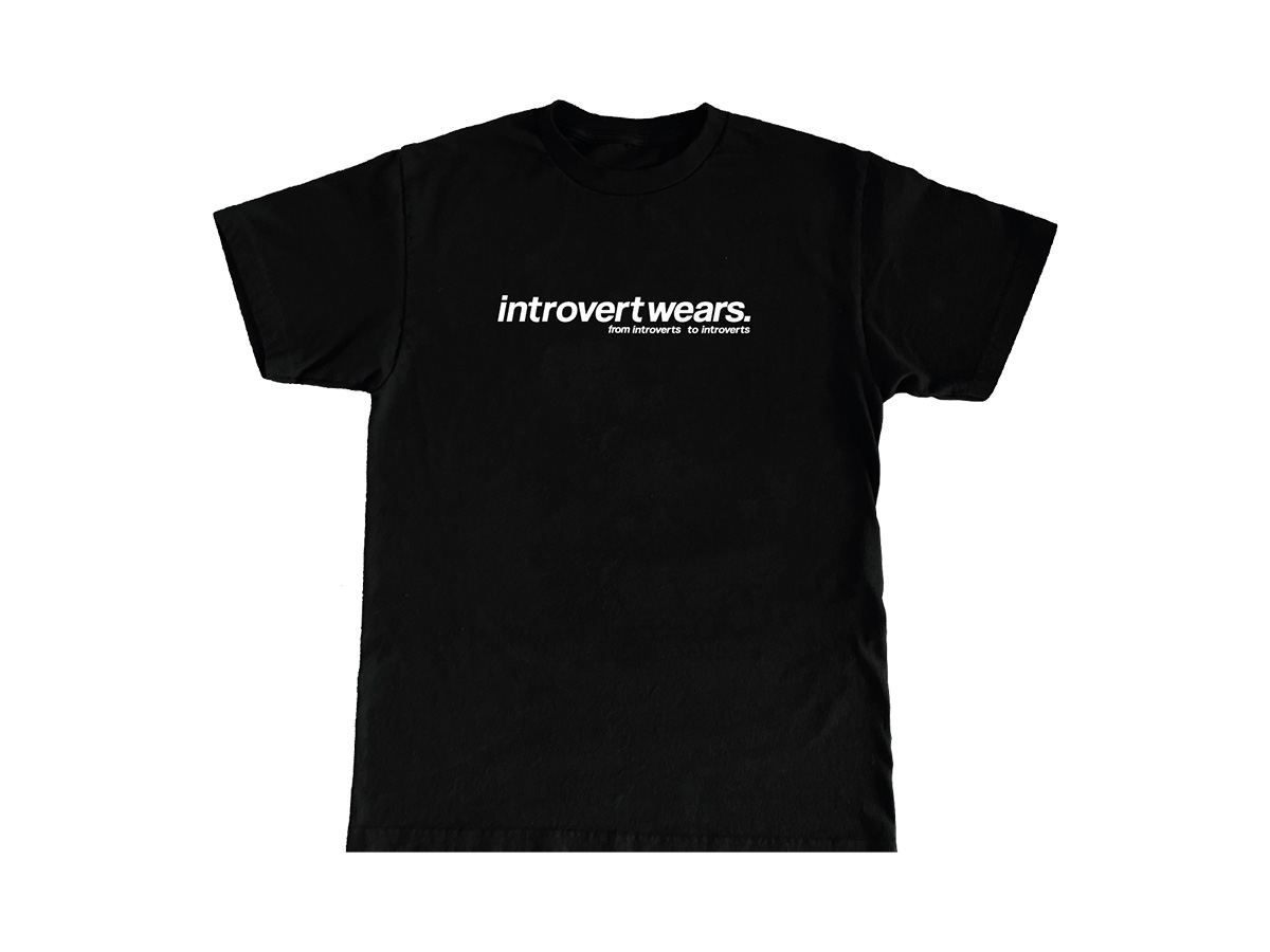 https://d2cva83hdk3bwc.cloudfront.net/introvertwears_introvertwears-%7C-logo-tee---black--1.jpg