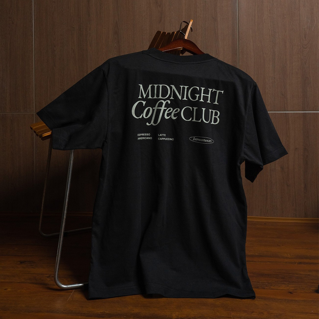 https://d2cva83hdk3bwc.cloudfront.net/introvertwears_introvertwears-%7C-midnight-coffee-club--black--4.jpg