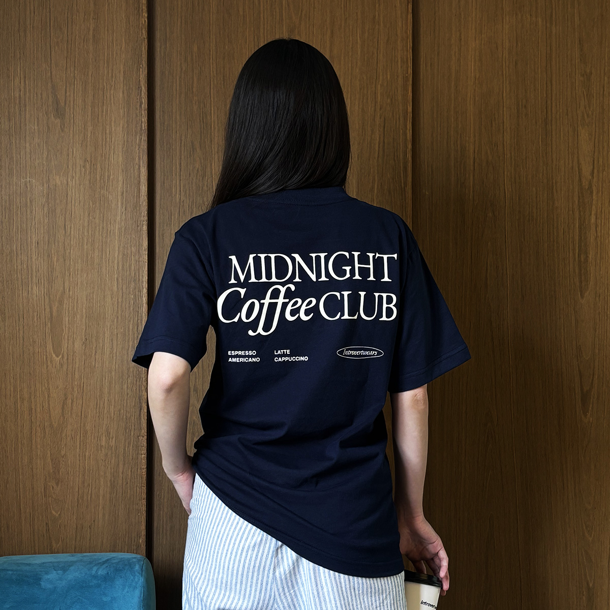https://d2cva83hdk3bwc.cloudfront.net/introvertwears_introvertwears-%7C-midnight-coffee-club--navy--2.jpg