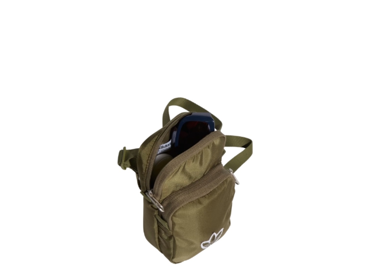 https://d2cva83hdk3bwc.cloudfront.net/is4595-adidas-premium-essentials-festival-bag-focus-olive-3.jpg