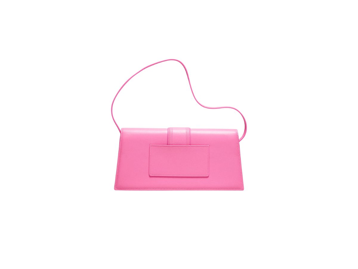 https://d2cva83hdk3bwc.cloudfront.net/jacquemus-le-bambino-long-in-smooth-leather-with-gold-metal-logo-and-hardware-pink-3.jpg