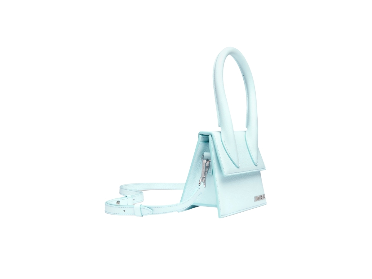https://d2cva83hdk3bwc.cloudfront.net/jacquemus-le-chiquito-moyen-in-cow-leather-with-silver-metal-logo-hardware-light-blue-3.jpg