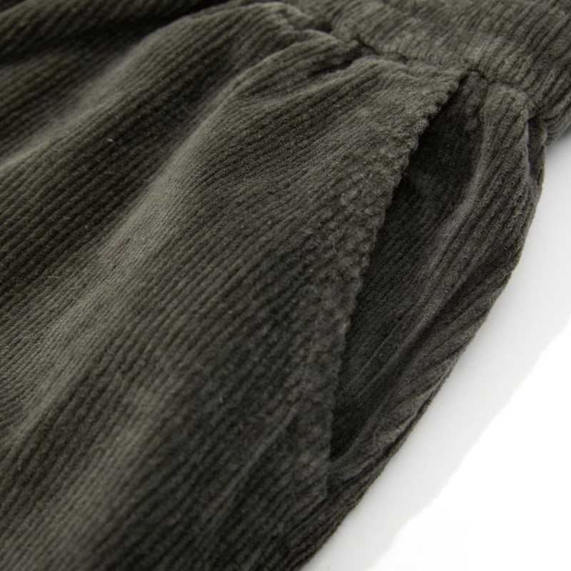 https://d2cva83hdk3bwc.cloudfront.net/jeera-168_-----------jeera168-genderless-corduroy-long-pants--dark-green-8.jpg
