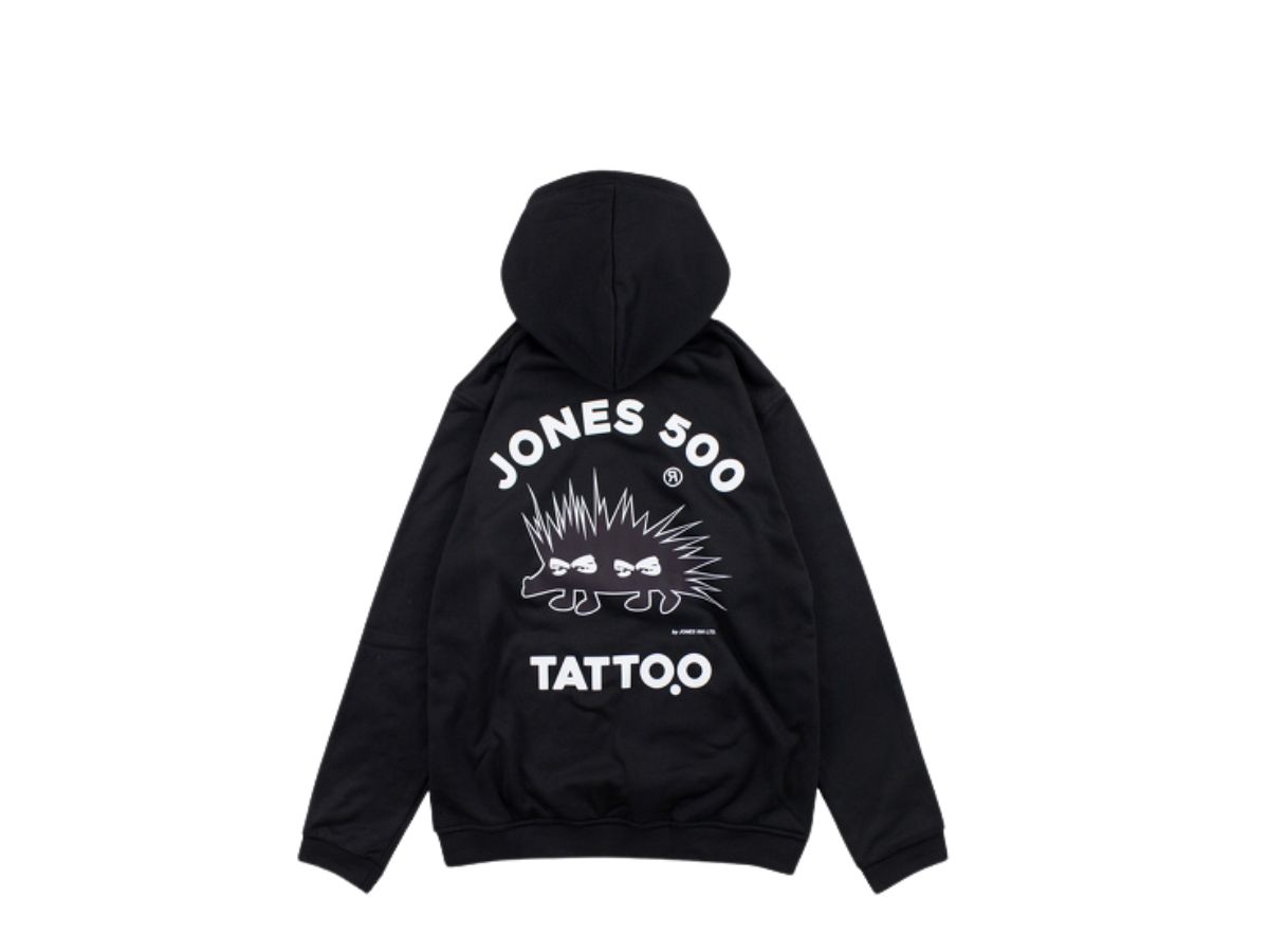 https://d2cva83hdk3bwc.cloudfront.net/jones-500-041-2024---jones-500-tatto-o---black---hoodies-2.jpg