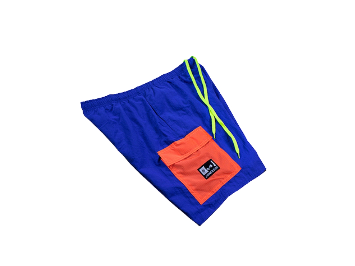 https://d2cva83hdk3bwc.cloudfront.net/jones-500-237-2023---pool-day--blue-orang----taffeta-shorts-2.jpg