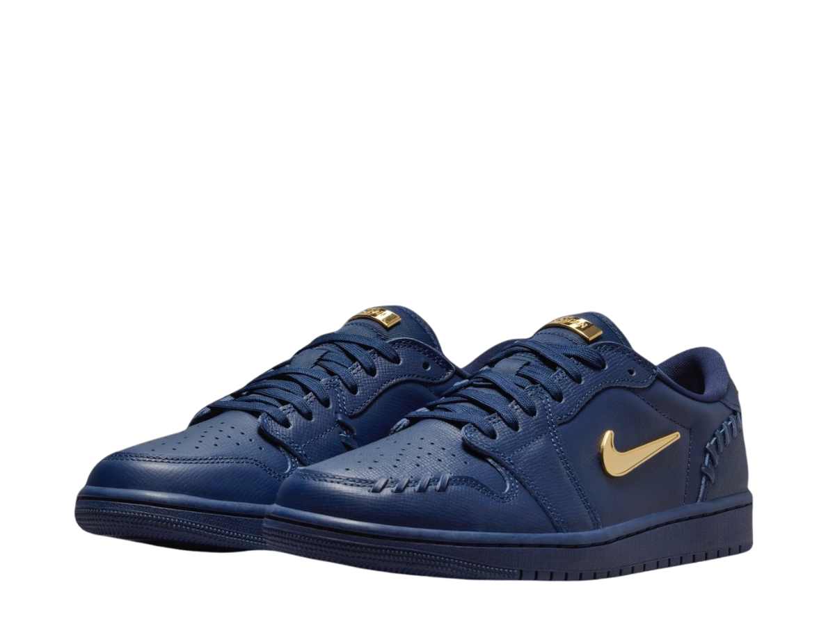 https://d2cva83hdk3bwc.cloudfront.net/jordan-1-low-method-of-make-midnight-navy-metallic-gold-w-3.jpg
