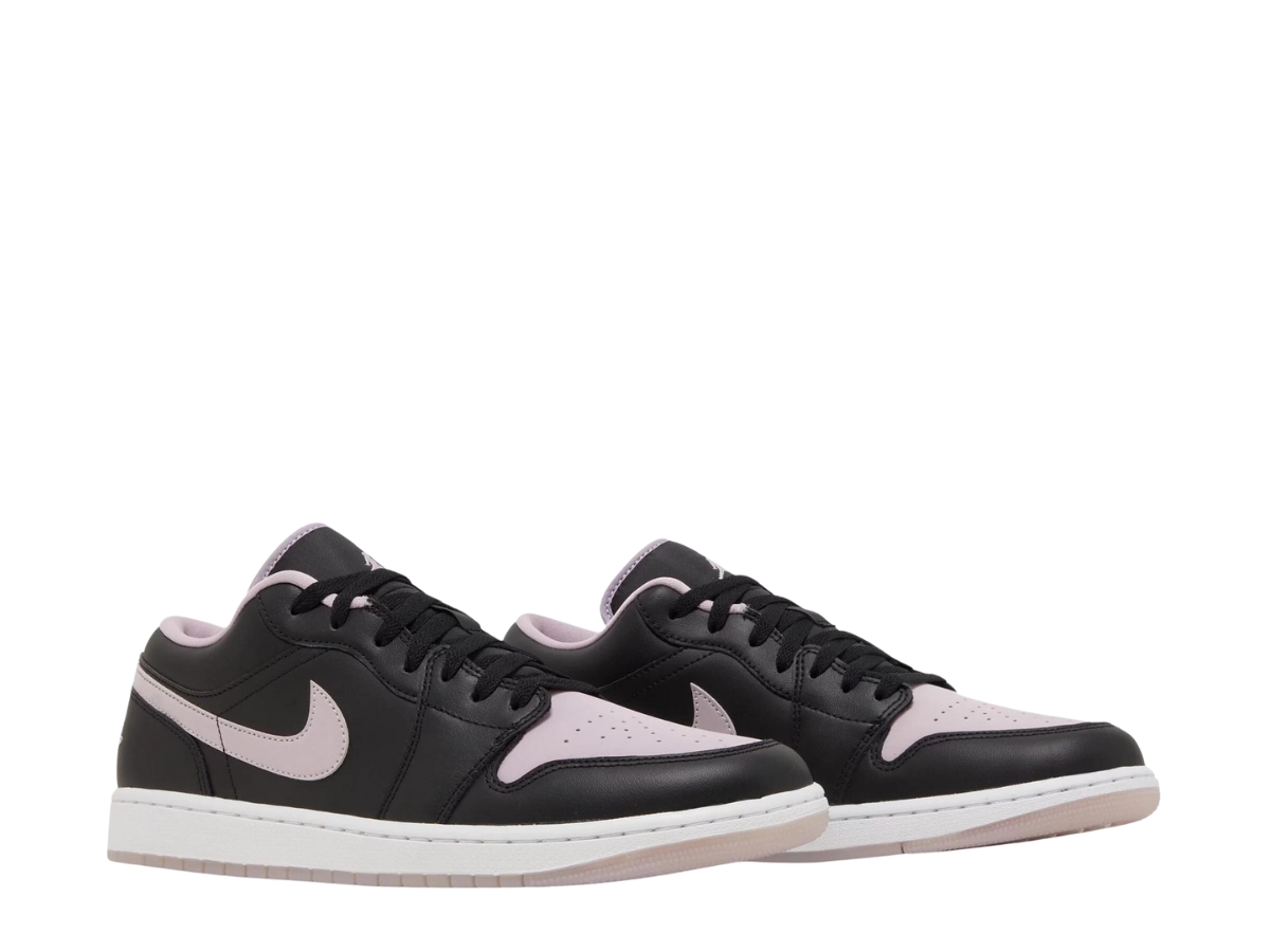 https://d2cva83hdk3bwc.cloudfront.net/jordan-1-low-se-black-iced-lilac-3.jpg