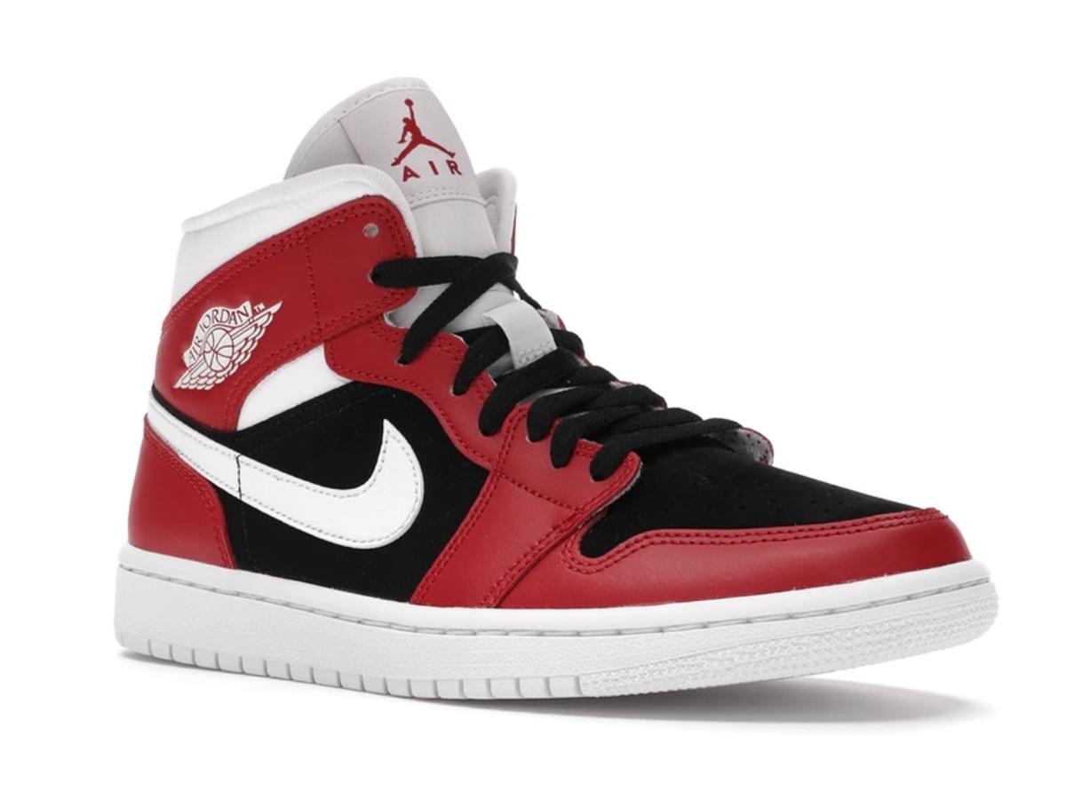 https://d2cva83hdk3bwc.cloudfront.net/jordan-1-mid-gym-red-black--w--3.jpg
