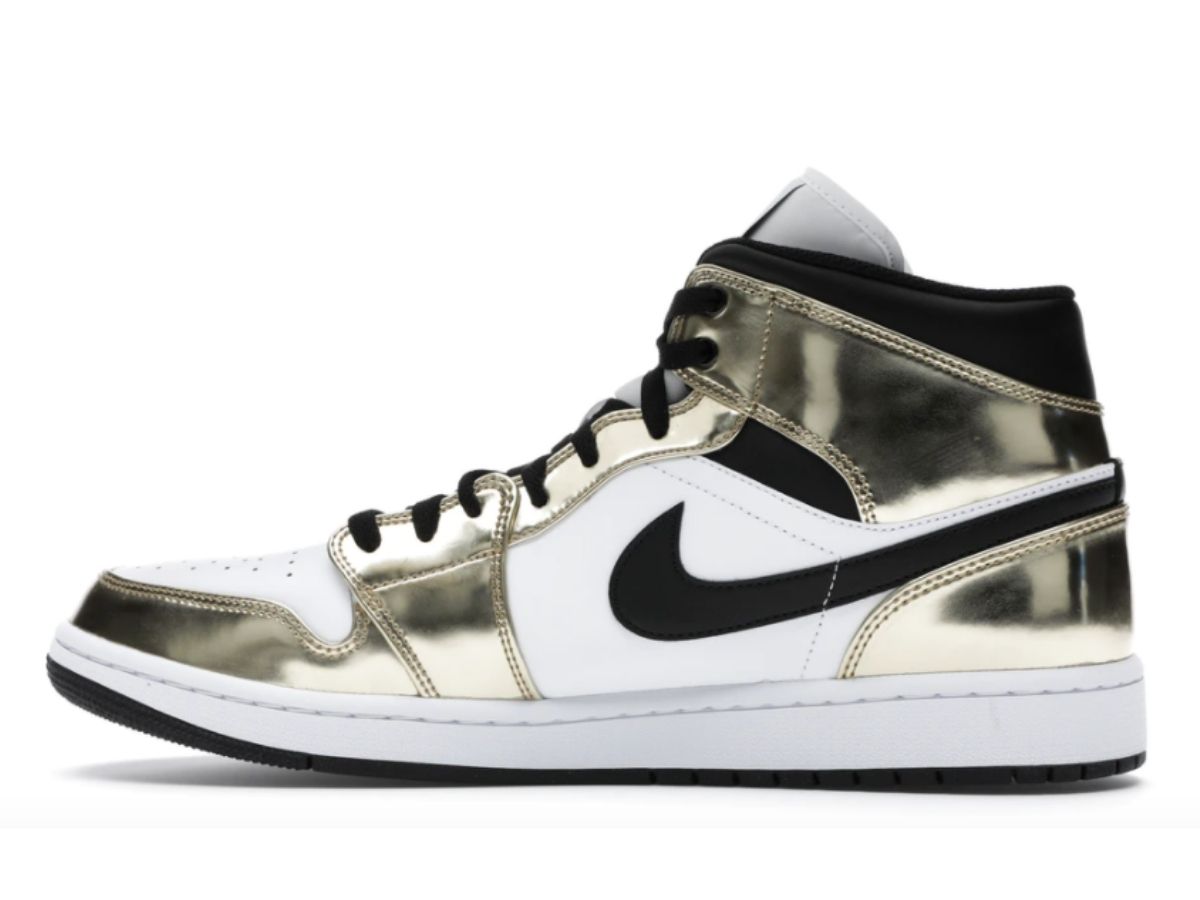 https://d2cva83hdk3bwc.cloudfront.net/jordan-1-mid-metallic-gold-black-white-2.jpg