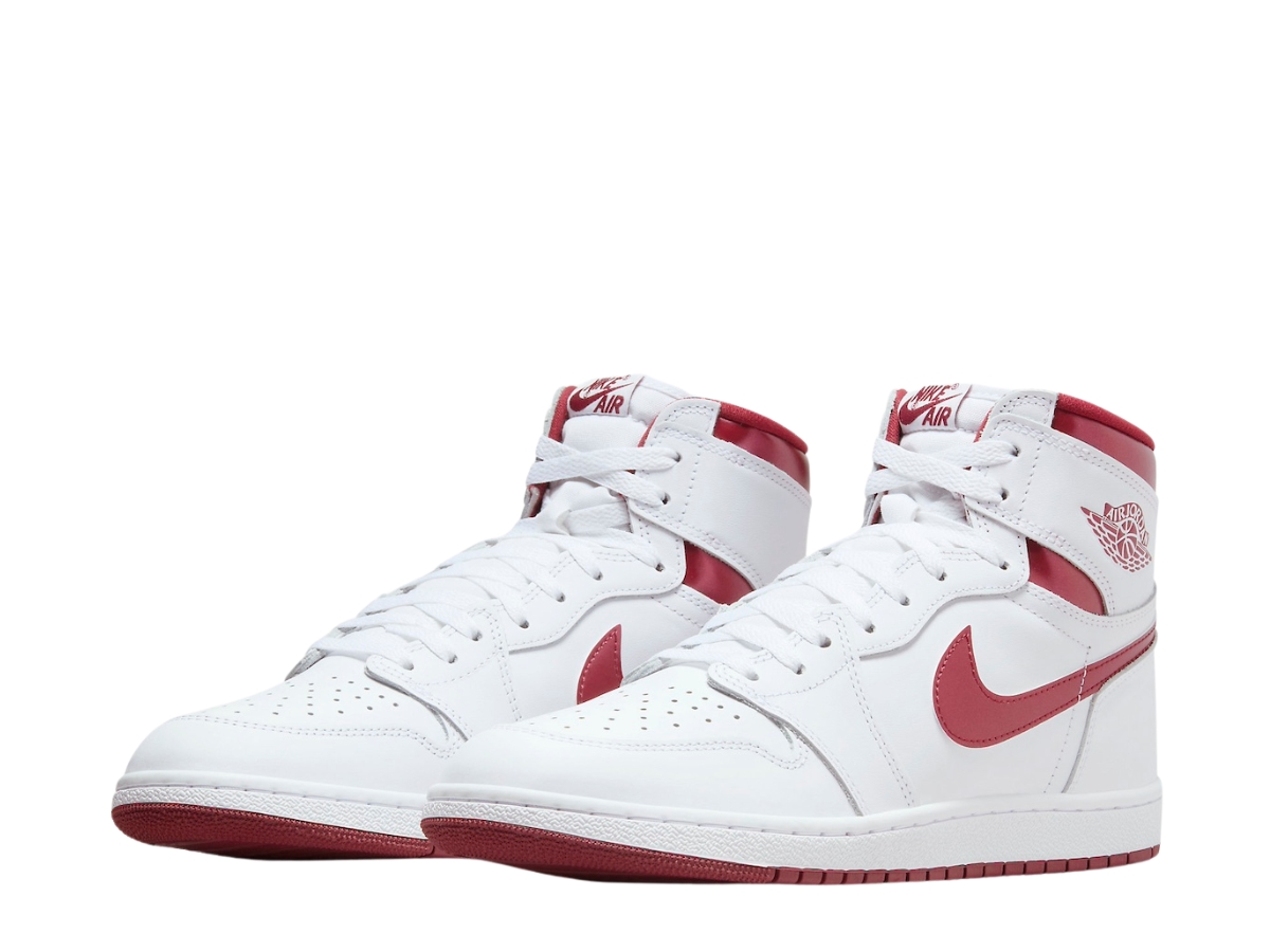https://d2cva83hdk3bwc.cloudfront.net/jordan-1-retro-high-85-og-metallic-burgundy-3.jpg