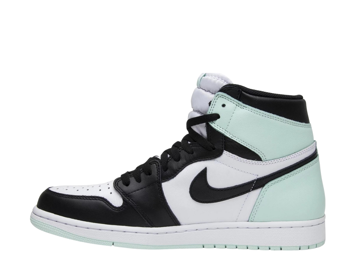 https://d2cva83hdk3bwc.cloudfront.net/jordan-1-retro-high-igloo--2.jpg