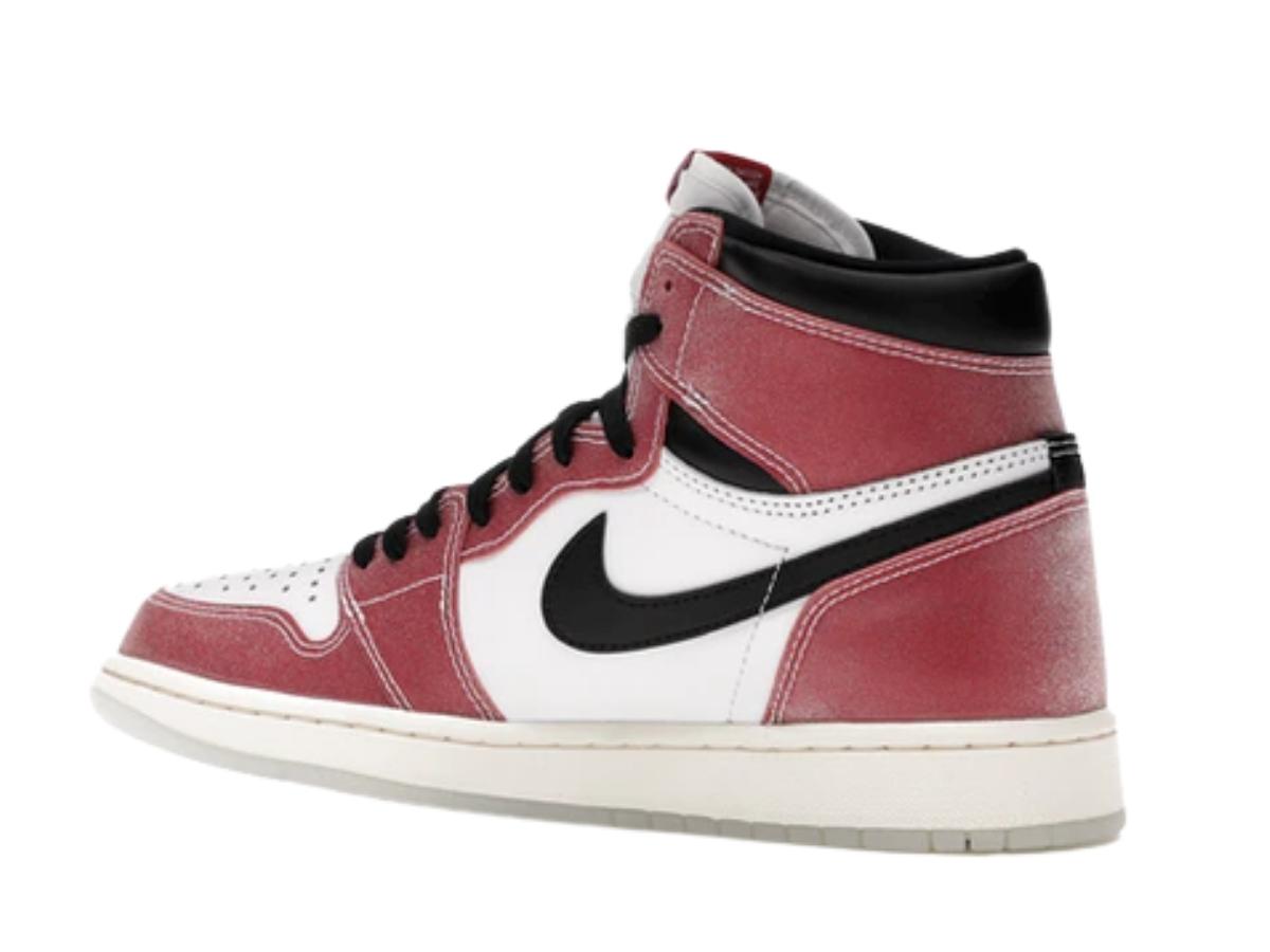 https://d2cva83hdk3bwc.cloudfront.net/jordan-1-retro-high-trophy-room-chicago-3.jpg
