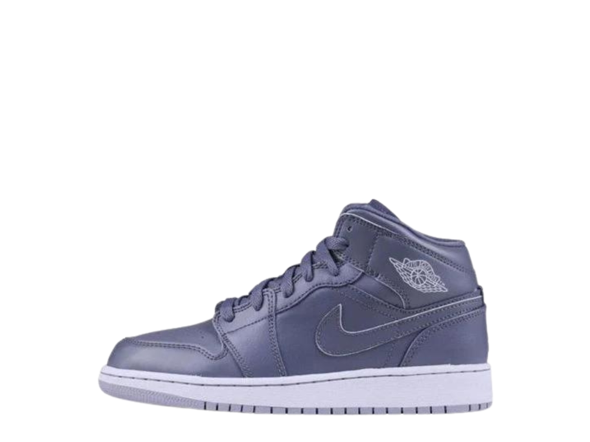 https://d2cva83hdk3bwc.cloudfront.net/jordan-1-retro-mid-cool-grey-wolf-grey-2.jpg