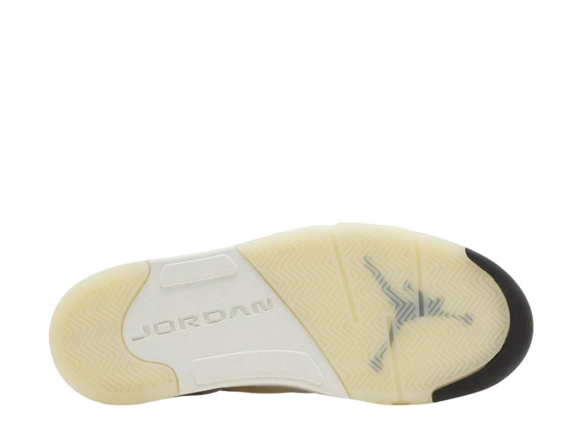 https://d2cva83hdk3bwc.cloudfront.net/jordan-5-retro-se-sail-4.jpg
