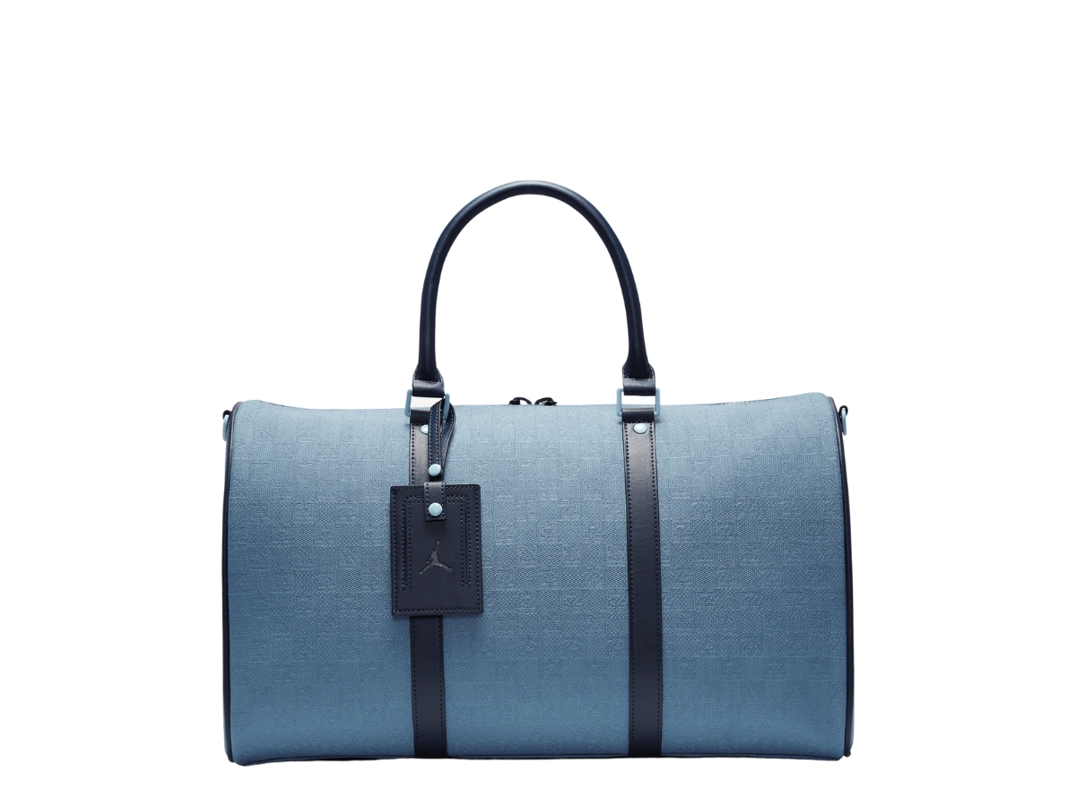 https://d2cva83hdk3bwc.cloudfront.net/jordan-monogram-duffle-bag-chambray-2.jpg