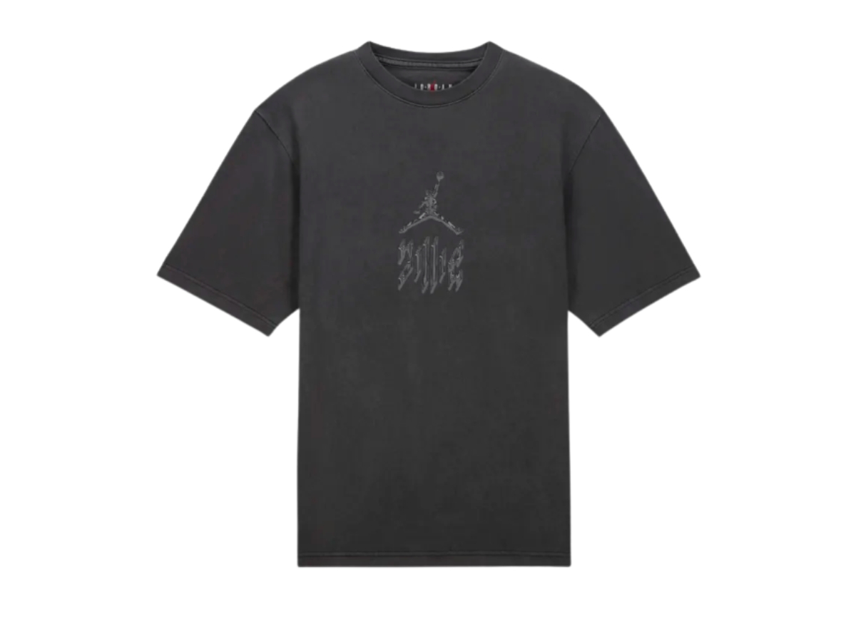 https://d2cva83hdk3bwc.cloudfront.net/jordan-x-billie-eilish-t-shirt-vintage-black-1.jpg