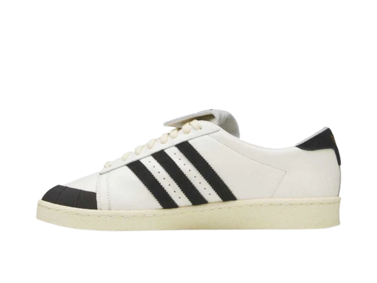 https://d2cva83hdk3bwc.cloudfront.net/jp6107-adidas-willy-chavarria-jabbar-lo-black-white-2.jpg
