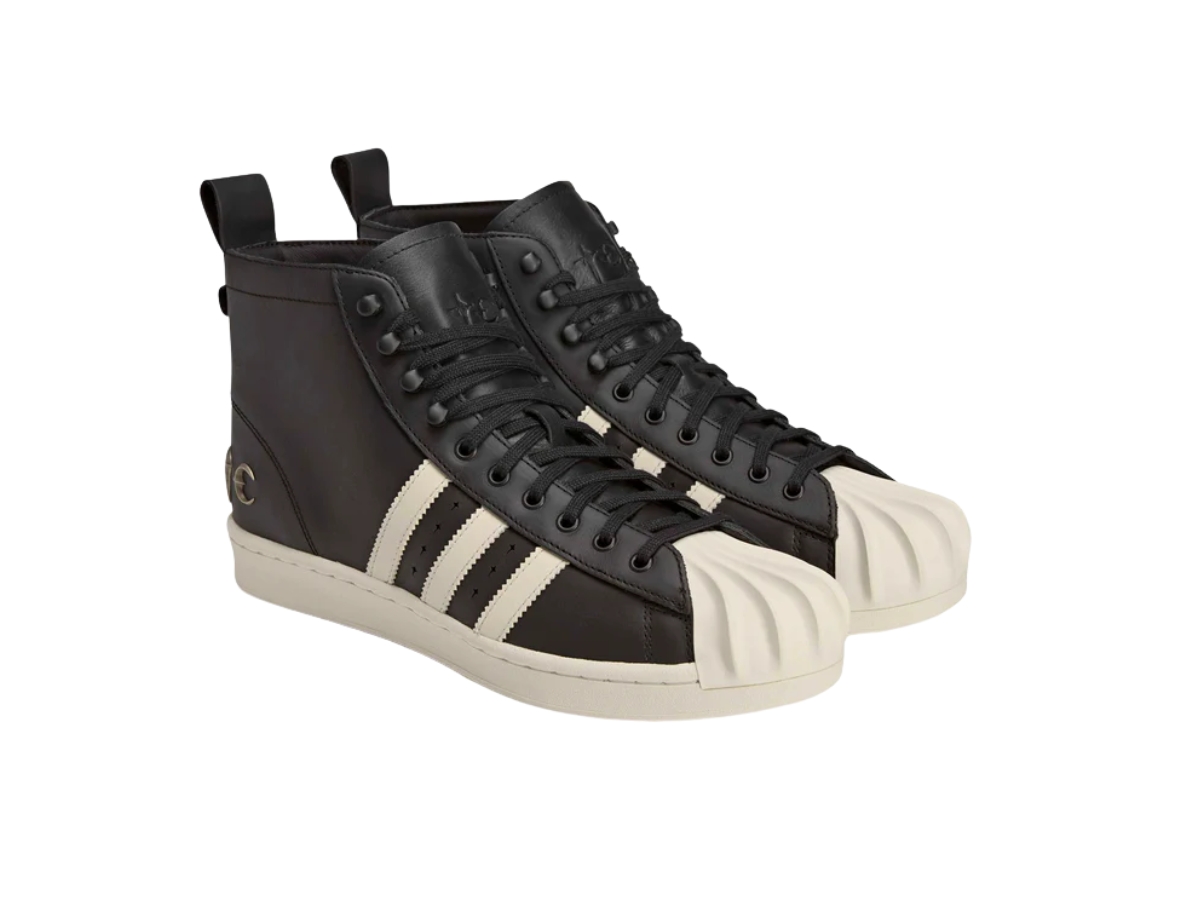 https://d2cva83hdk3bwc.cloudfront.net/jp6519-adidas-superstar-boot-black-white-3.jpg