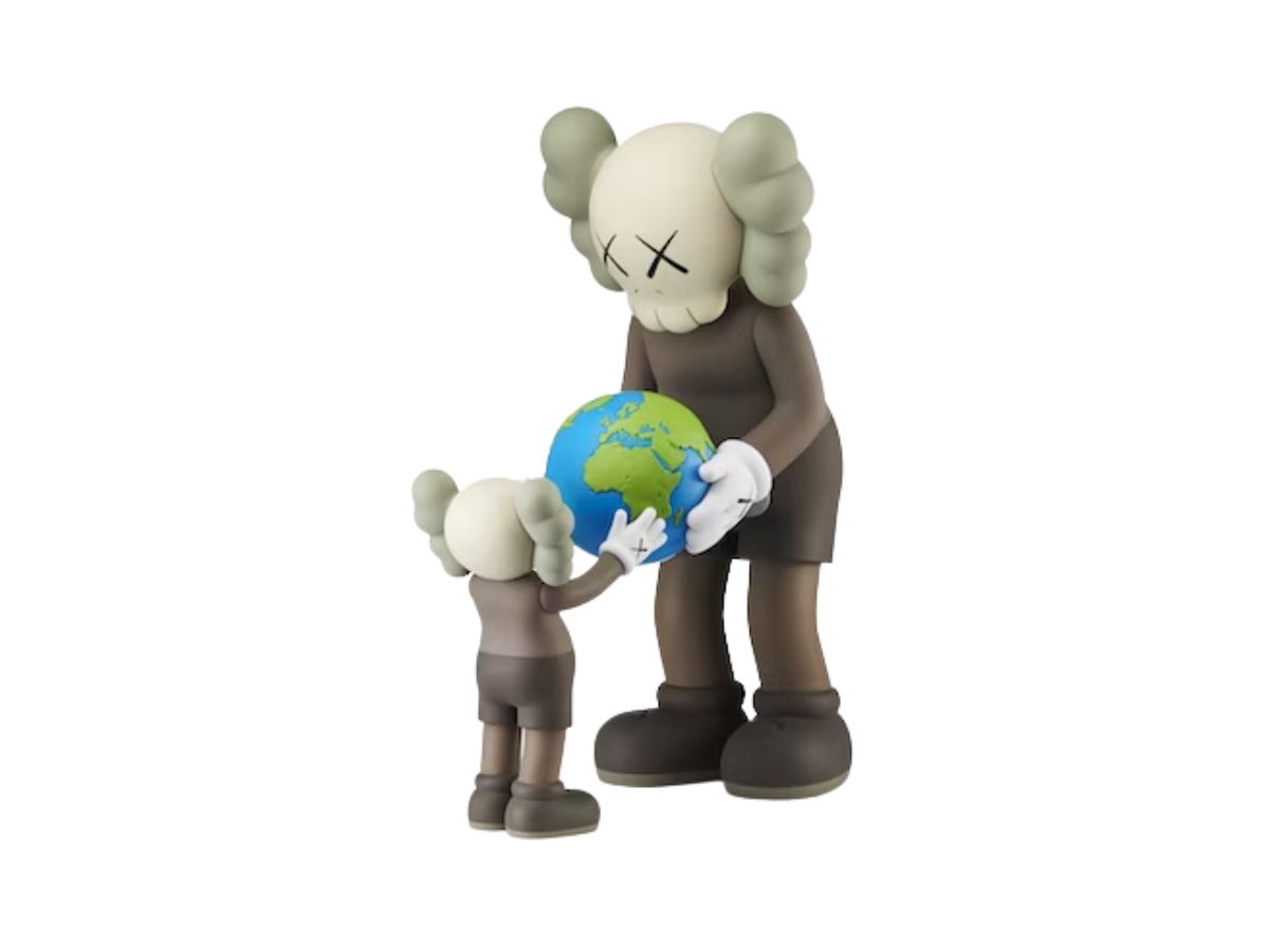 https://d2cva83hdk3bwc.cloudfront.net/kaws-the-promise-vinyl-figure-brown-3.jpg