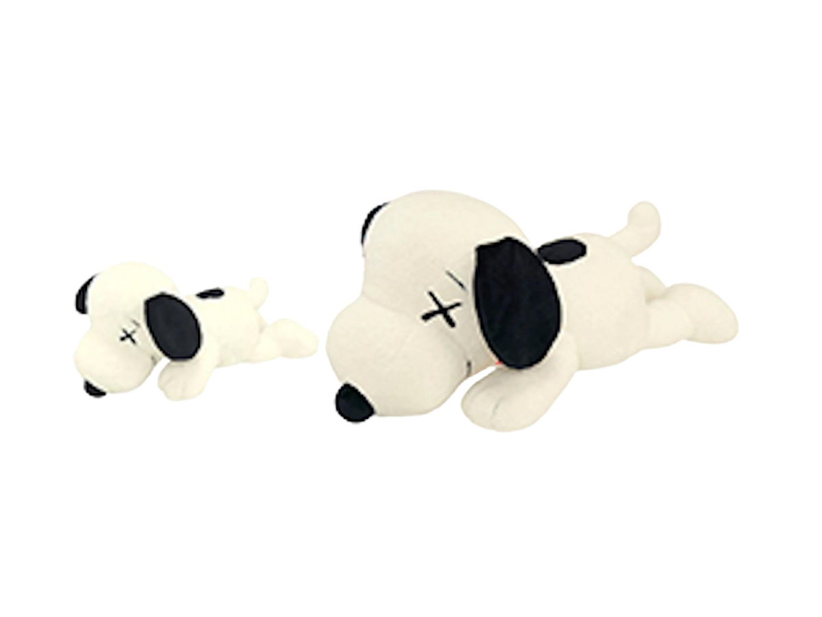 Kaws store snoopy plush