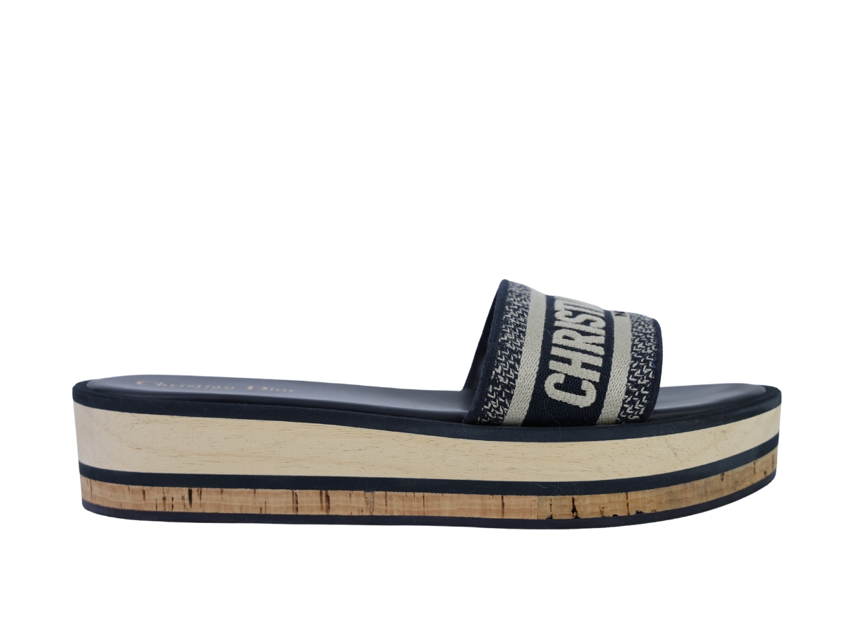 https://d2cva83hdk3bwc.cloudfront.net/kco116erc-s56b-dior-dway-platform-slide-embroidered-cotton-deep-blue-w-1.jpg