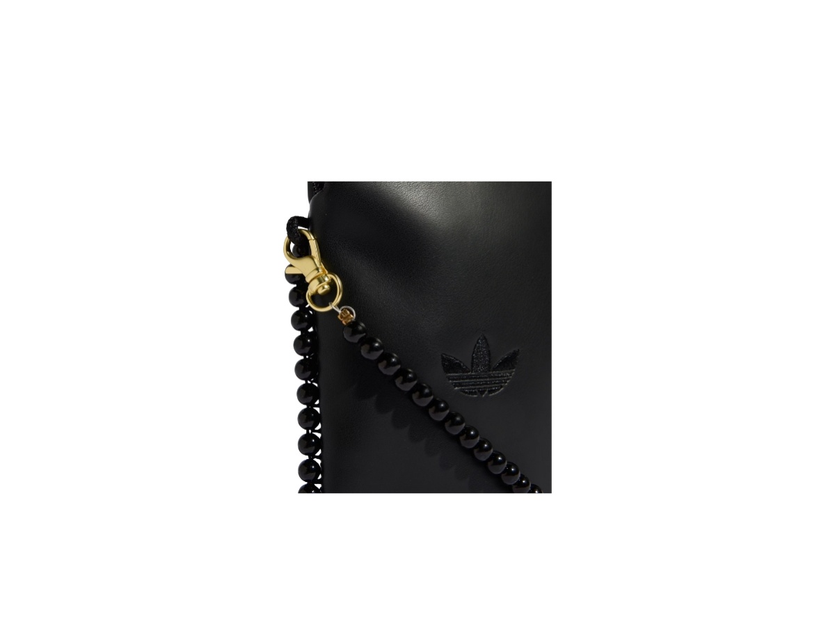 https://d2cva83hdk3bwc.cloudfront.net/ke2331-adidas-festival-bag-with-beads-black-4.jpg