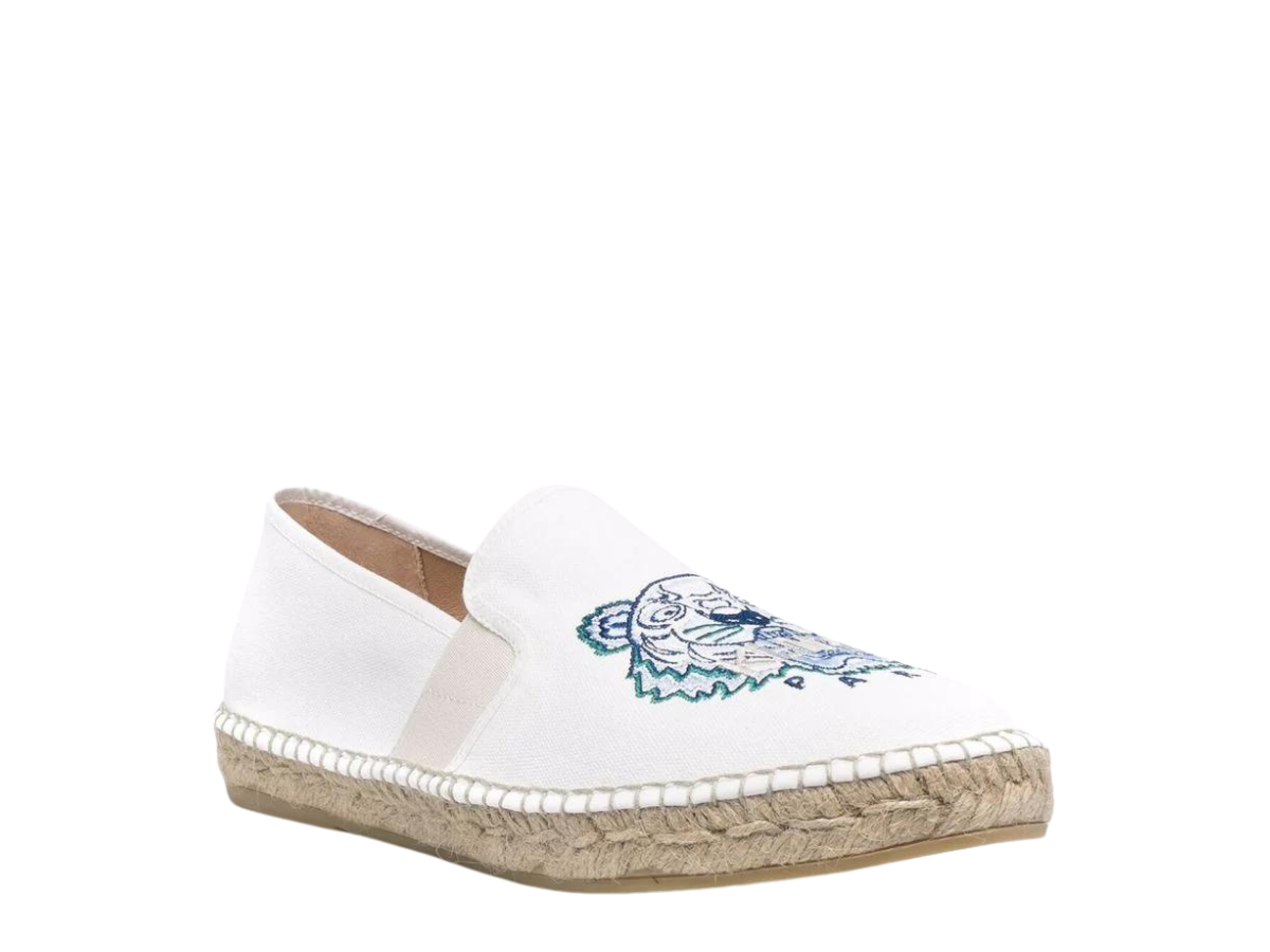 https://d2cva83hdk3bwc.cloudfront.net/kenzo-tiger-head-motif-flat-espadrilles-in-rubber-cotton-white-2.jpg