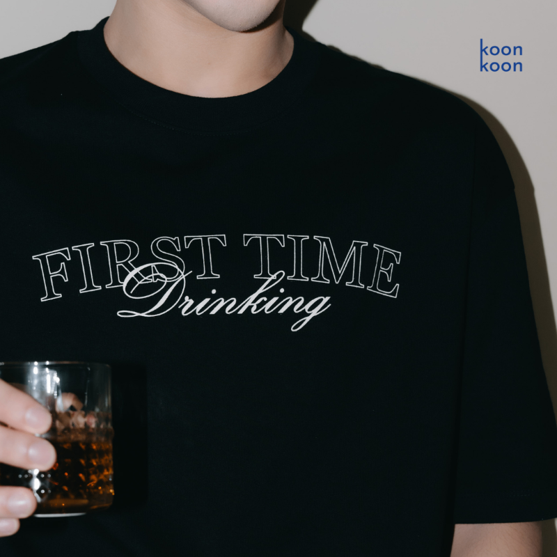 https://d2cva83hdk3bwc.cloudfront.net/koon-koon-studio_koon-koon-----------------------------first-time-drinking-%7C-oversize-t-shirt-5.jpg