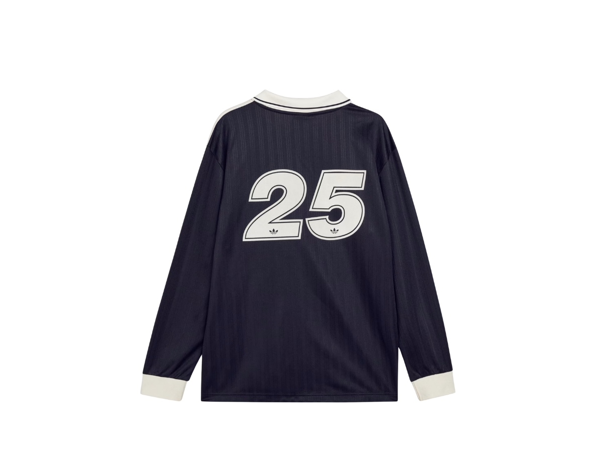 https://d2cva83hdk3bwc.cloudfront.net/ky8722-adidas-x-oasis-tour-jacquard-stripe-jersey-long-sleeve-black-cream-white-2.jpg