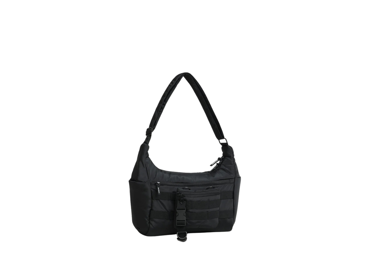 https://d2cva83hdk3bwc.cloudfront.net/lab23248-bk-new-balance-dumpling-bag-black-2.jpg