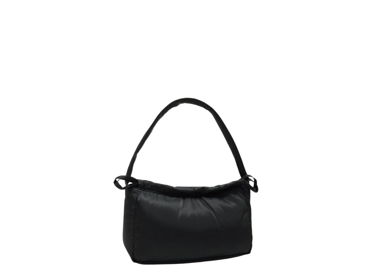 https://d2cva83hdk3bwc.cloudfront.net/lab23249-bk-new-balance-dumpling-bag-black-2.jpg