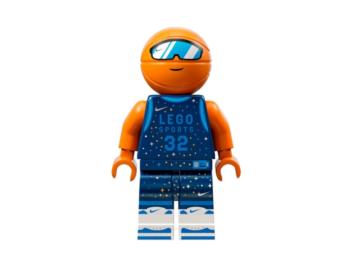 https://d2cva83hdk3bwc.cloudfront.net/le1000-471-nike-dunk-x-lego-dunk-x-lego-sneaker-building-block-set-with-special-edition-minifigure-4.jpg