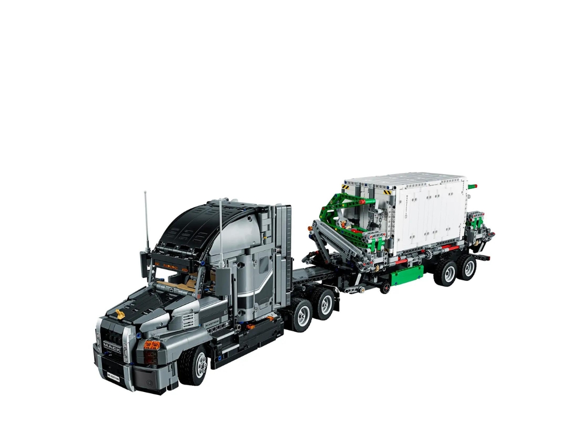 https://d2cva83hdk3bwc.cloudfront.net/lego-mack-anthem-1.jpg