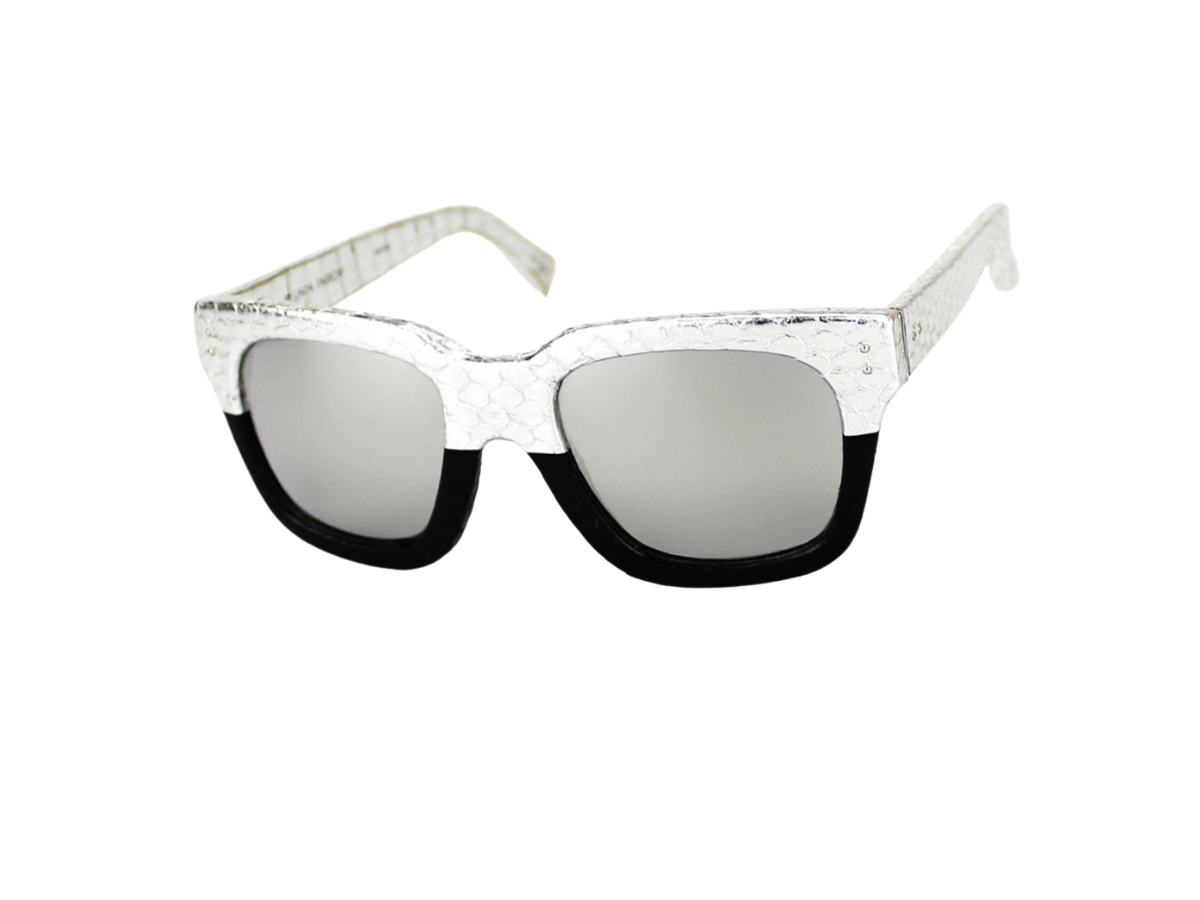 https://d2cva83hdk3bwc.cloudfront.net/linda-farrow-lfl-71-68-sunglasses-in-silver-black-titanium-frame-with-grey-lenses-2.jpg