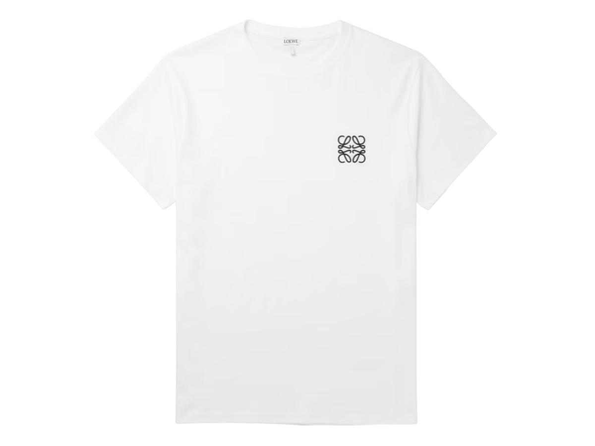 https://d2cva83hdk3bwc.cloudfront.net/loewe-anagram-cotton-t-shirt-white-1.jpg