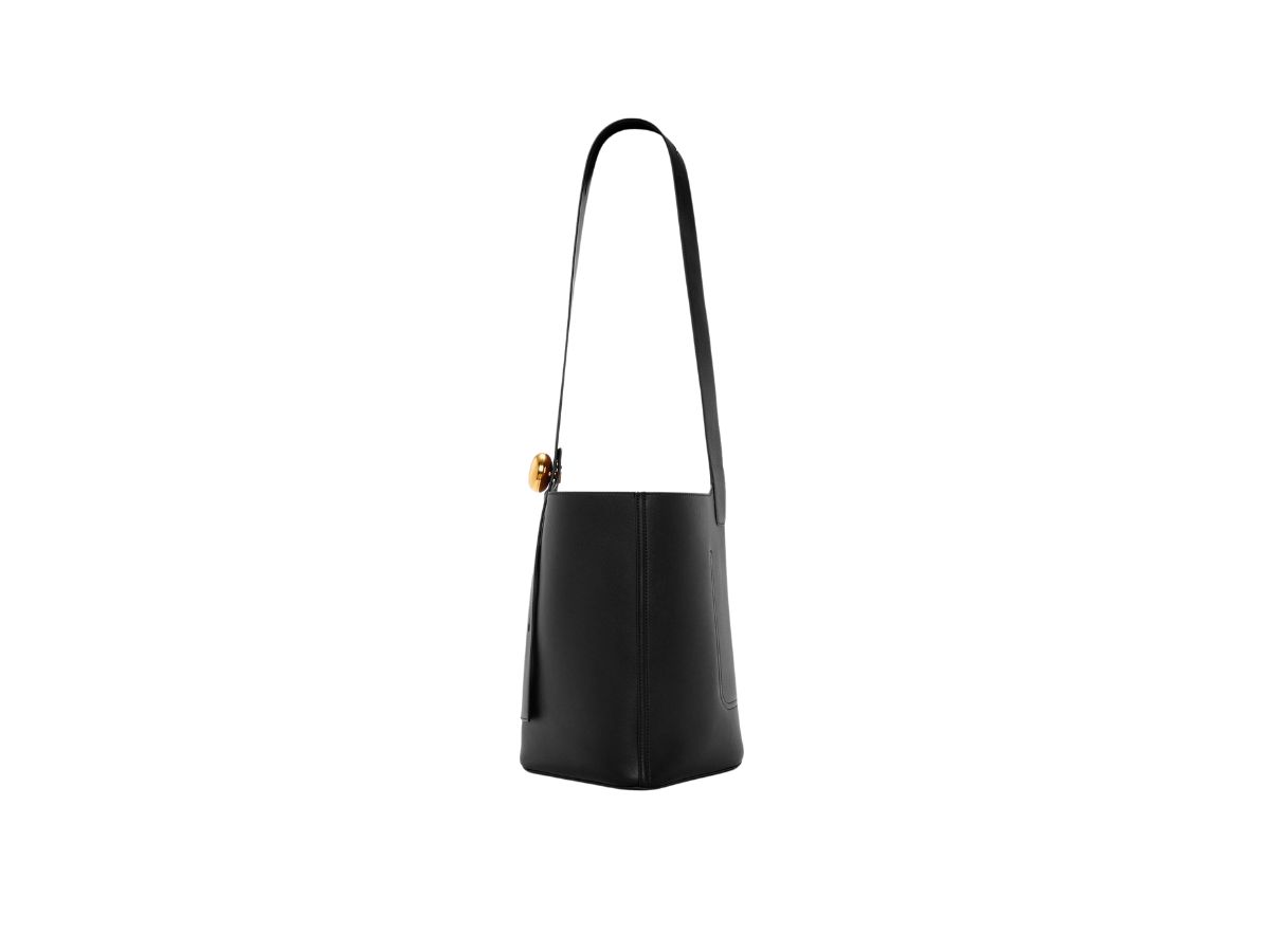 https://d2cva83hdk3bwc.cloudfront.net/loewe-medium-pebble-bucket-bag-in-mellow-calfskin-black-4.jpg