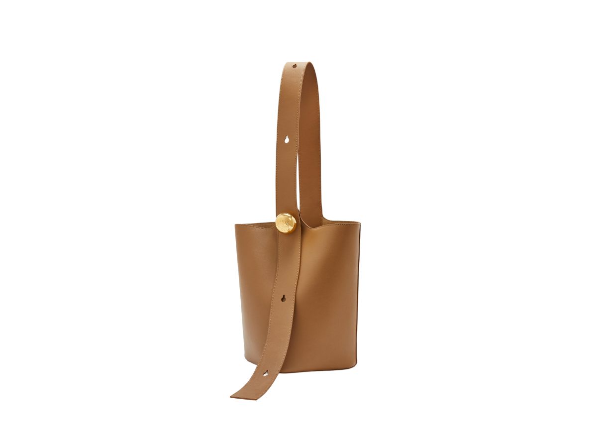 https://d2cva83hdk3bwc.cloudfront.net/loewe-medium-pebble-bucket-bag-in-mellow-calfskin-oak-1.jpg