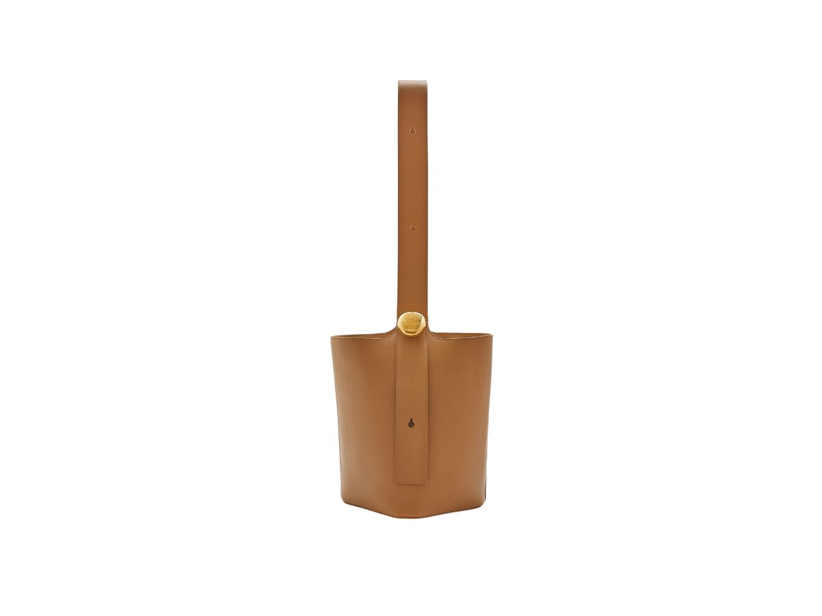 https://d2cva83hdk3bwc.cloudfront.net/loewe-medium-pebble-bucket-bag-in-mellow-calfskin-oak-2.jpg