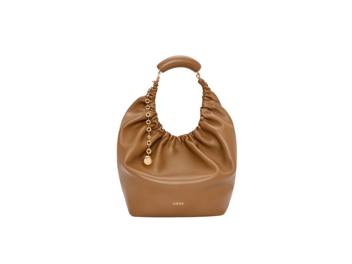 https://d2cva83hdk3bwc.cloudfront.net/loewe-medium-squeeze-bag-in-nappa-lambskin-oak-1.jpg