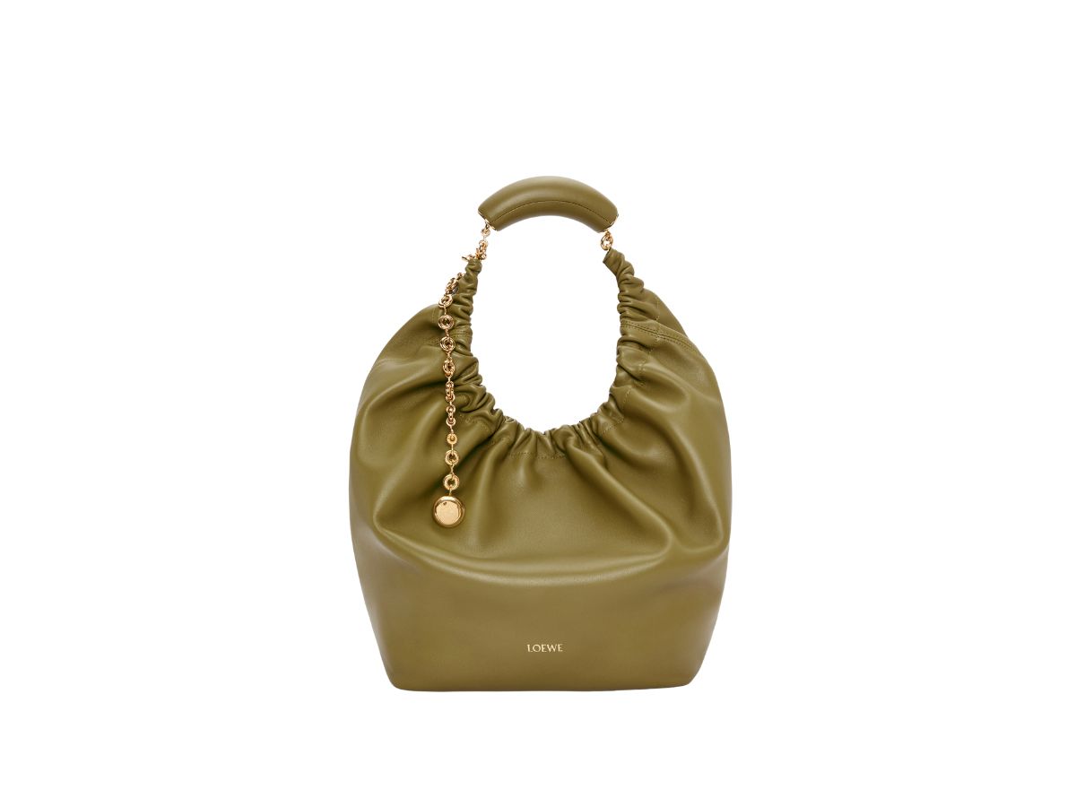 https://d2cva83hdk3bwc.cloudfront.net/loewe-medium-squeeze-bag-in-nappa-lambskin-olive-1.jpg