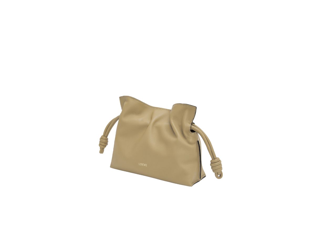 https://d2cva83hdk3bwc.cloudfront.net/loewe-mini-flamenco-clutch-in-nappa-calfskin-with-gold-loewe-embossed-clay-green-2.jpg