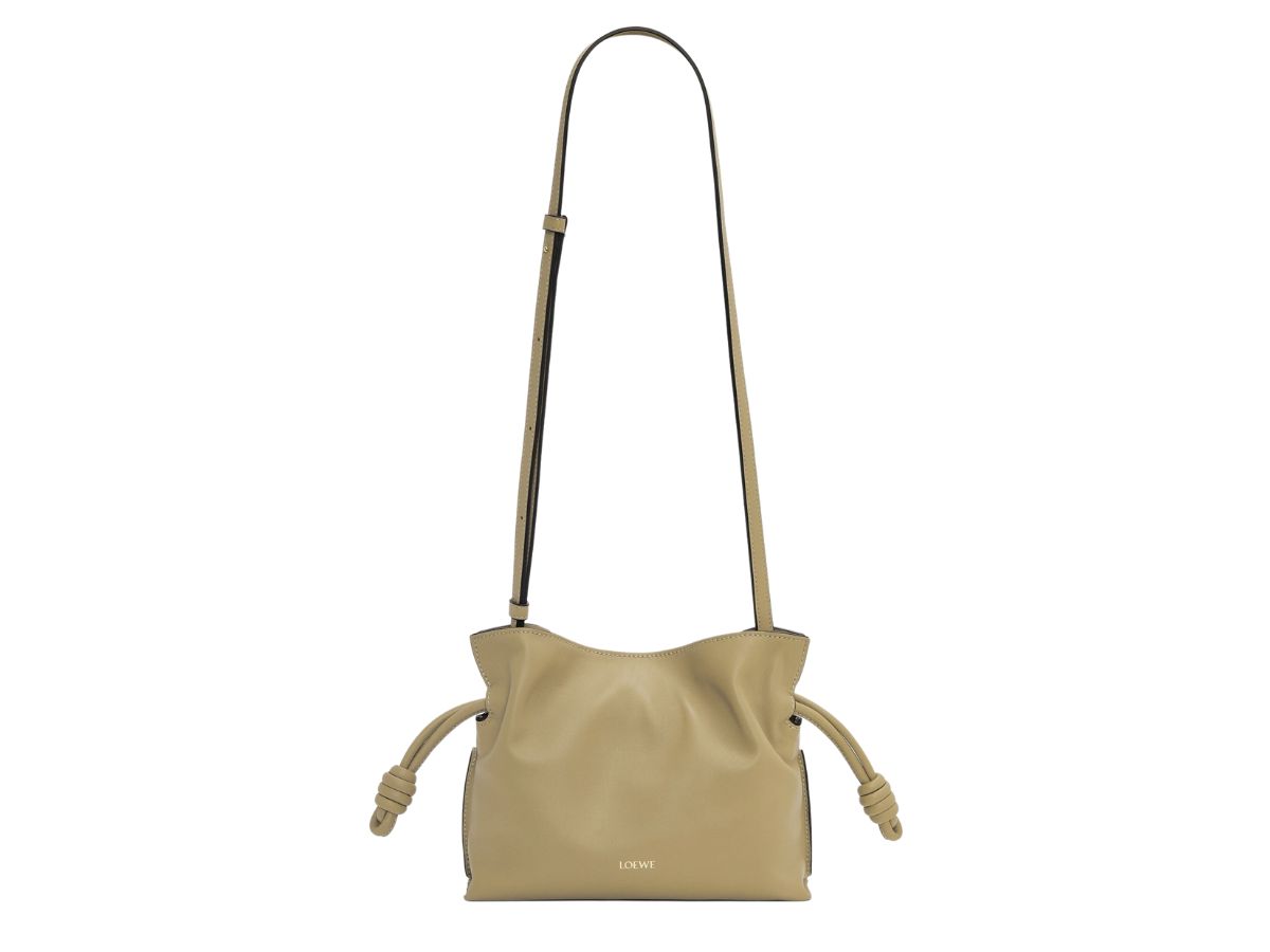 https://d2cva83hdk3bwc.cloudfront.net/loewe-mini-flamenco-clutch-in-nappa-calfskin-with-gold-loewe-embossed-clay-green-4.jpg