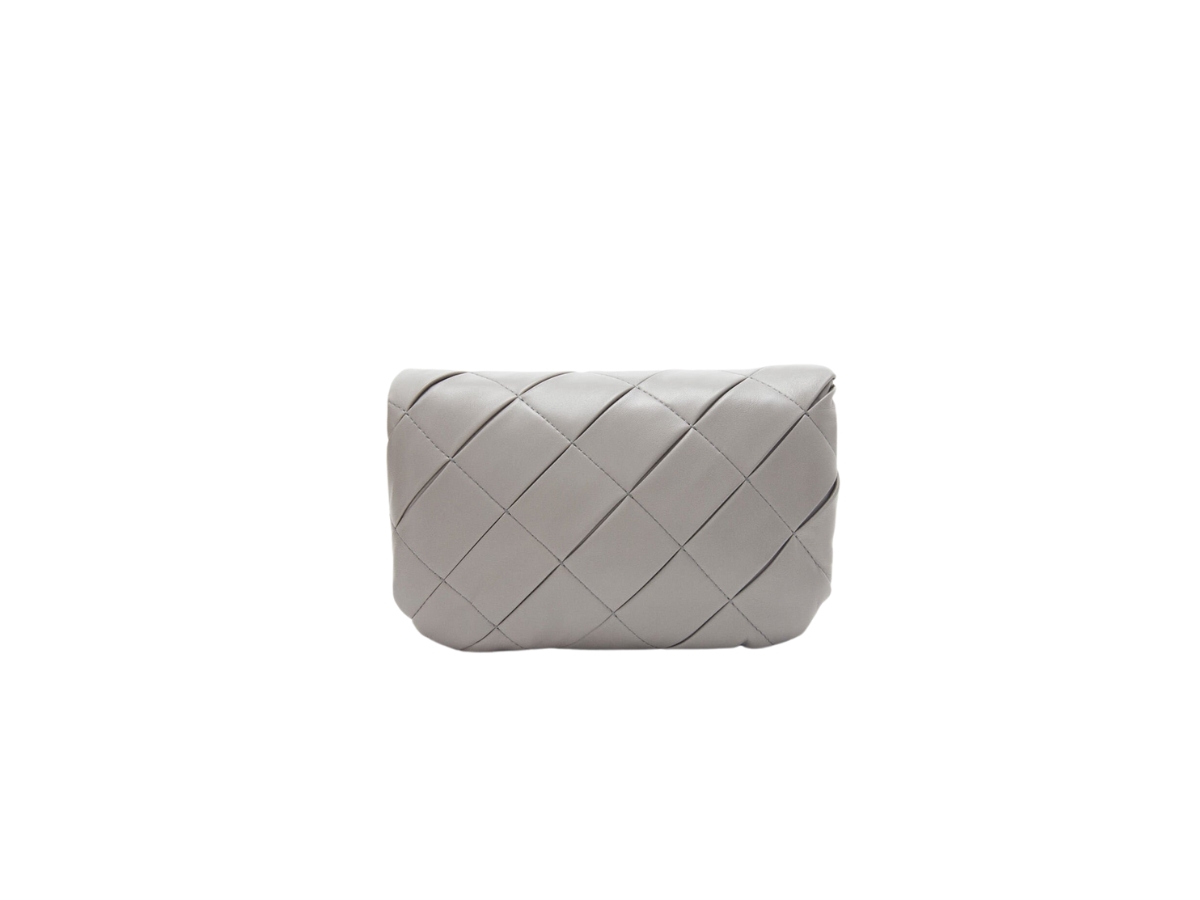 https://d2cva83hdk3bwc.cloudfront.net/loewe-mini-puffer-goya-bag-in-shiny-nappa-lambskin-with-gold-hardware-pearl-grey-2.jpg