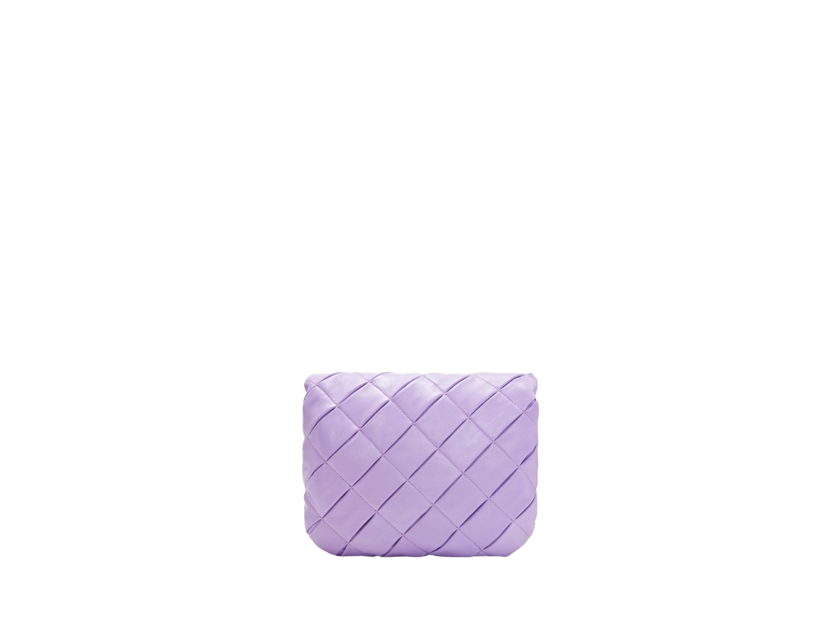 https://d2cva83hdk3bwc.cloudfront.net/loewe-puffer-goya-in-pleated-shiny-nappa-lambskin-with-gold-metallic-hardware-light-mauve-2.jpg