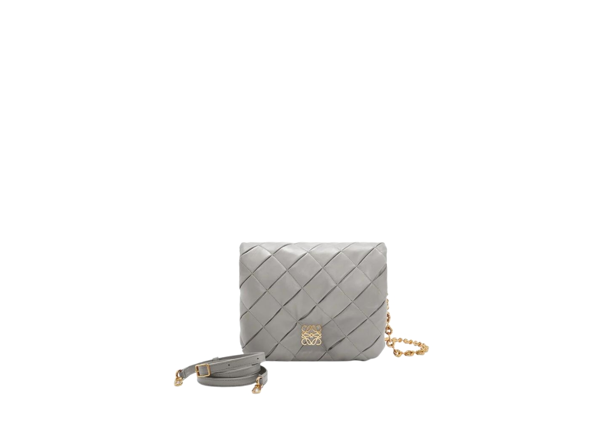 https://d2cva83hdk3bwc.cloudfront.net/loewe-puffer-goya-in-pleated-shiny-nappa-lambskin-with-magnetic-closure-pearl-grey-1.jpg
